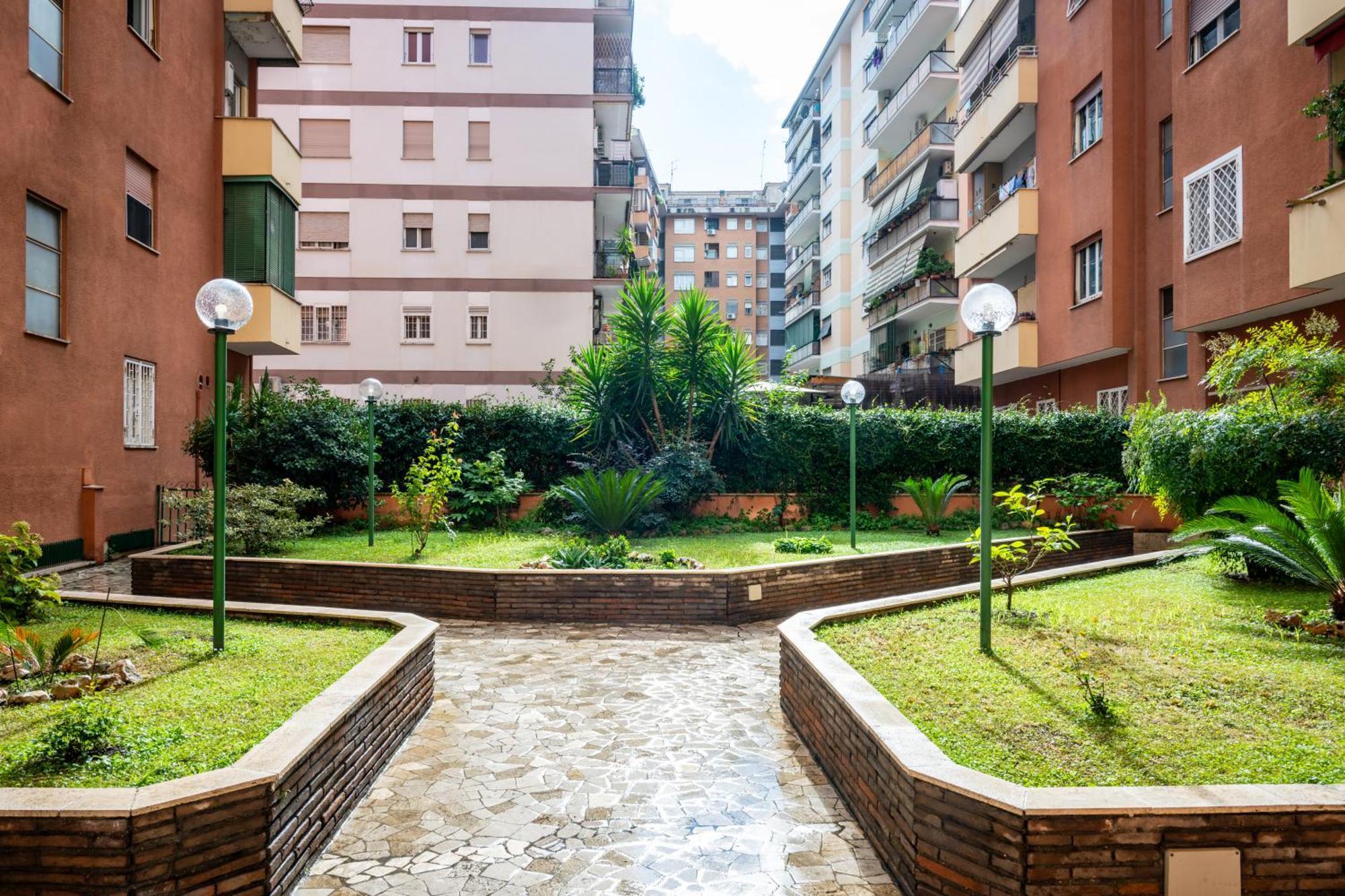Appartamento Gentile's House Via Del Cinema Tuscolana Roma